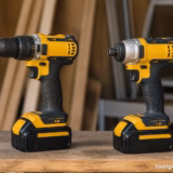 DeWalt DCD чи DCF — в чому різниця між моделями шуруповертів