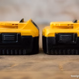 Як відрізнити оригінальний акумулятор DeWalt від підробки